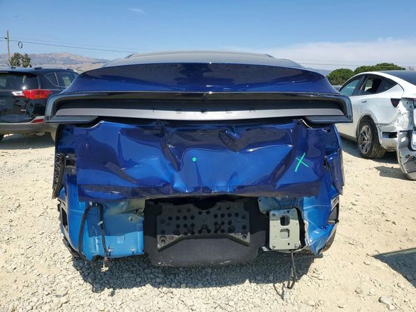 2026 TESLA MODEL Y