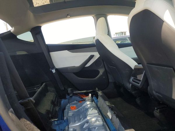 2026 TESLA MODEL Y