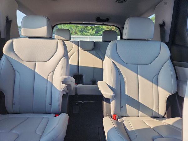 2021 HYUNDAI PALISADE SEL w/ Premium Pkg