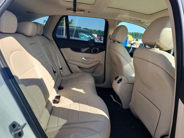 2022 MERCEDES-BENZ GLC GLC300