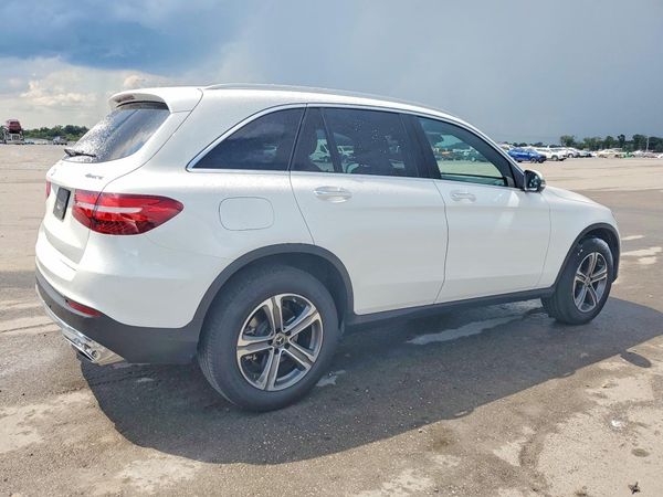 2017 MERCEDES-BENZ GLC GLC300 Base-4M