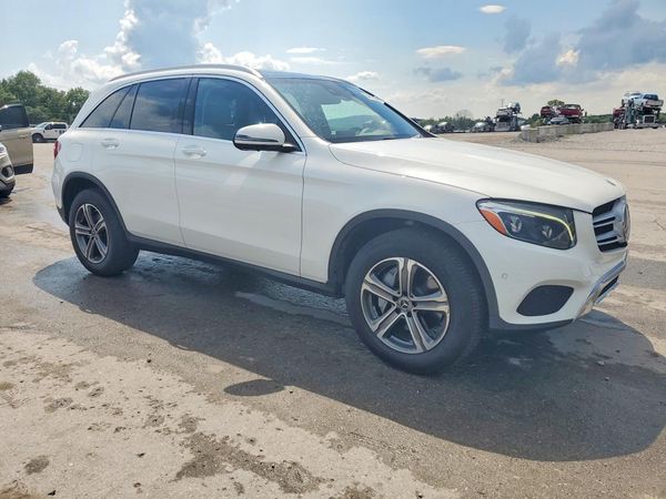 2017 MERCEDES-BENZ GLC GLC300 Base-4M