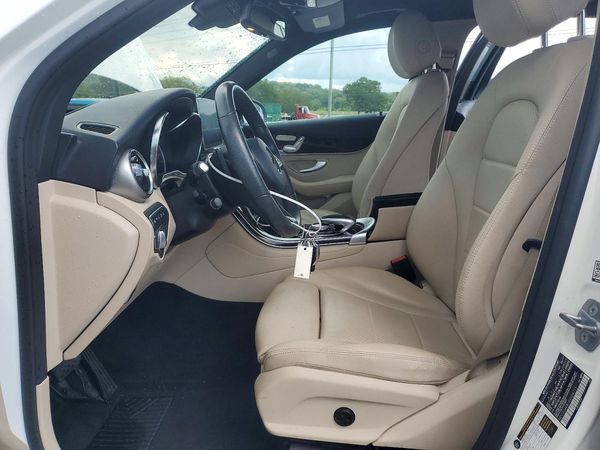 2017 MERCEDES-BENZ GLC GLC300 Base-4M
