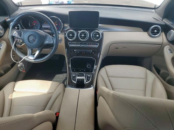 2017 MERCEDES-BENZ GLC GLC300 Base-4M