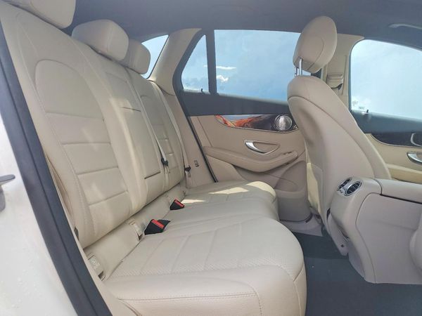 2017 MERCEDES-BENZ GLC GLC300 Base-4M