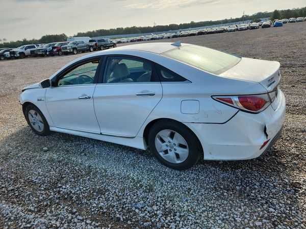 2012 HYUNDAI SONATA Middle level