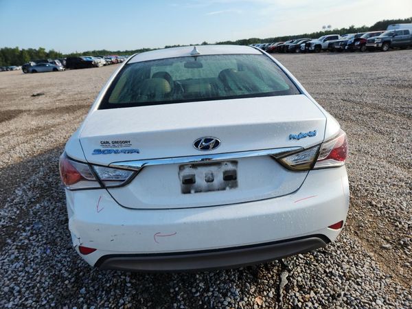 2012 HYUNDAI SONATA Middle level
