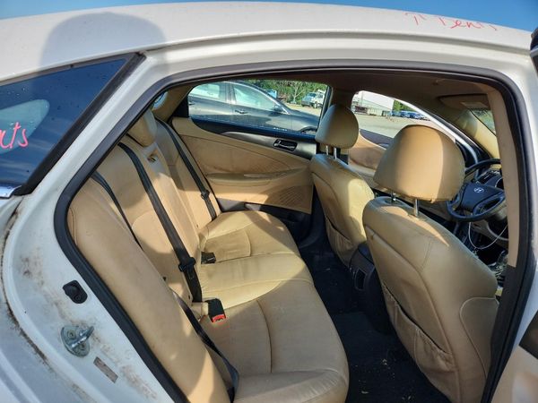2012 HYUNDAI SONATA Middle level