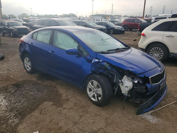 2017 KIA FORTE LX Base