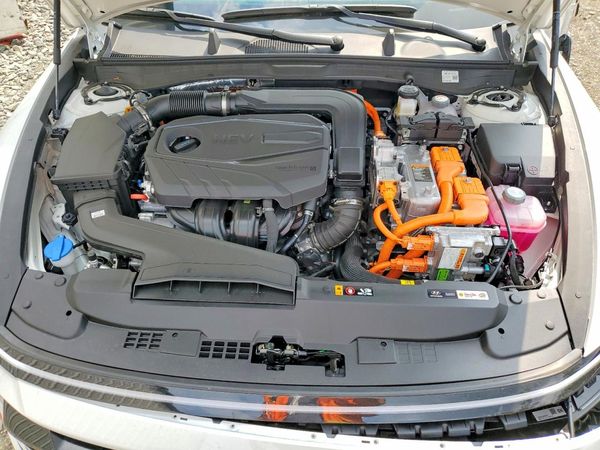 2026 HYUNDAI SONATA Blue — Engine bay