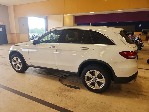 2018 MERCEDES-BENZ GLC GLC 300-4M
