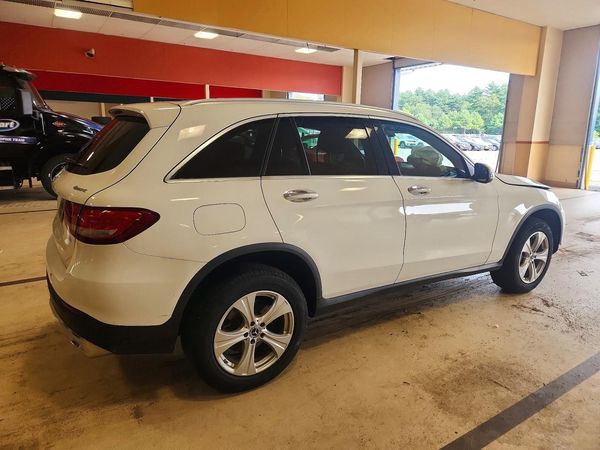 2018 MERCEDES-BENZ GLC GLC 300-4M