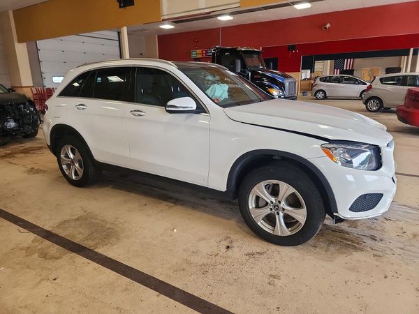 2018 MERCEDES-BENZ GLC GLC 300-4M