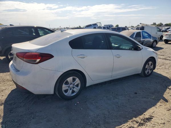 2017 KIA FORTE