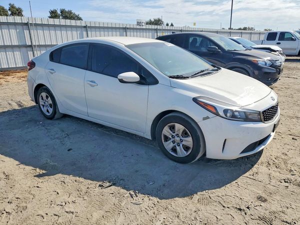 2017 KIA FORTE