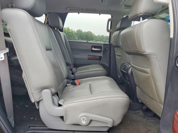 2016 TOYOTA SEQUOIA Platinum Grade