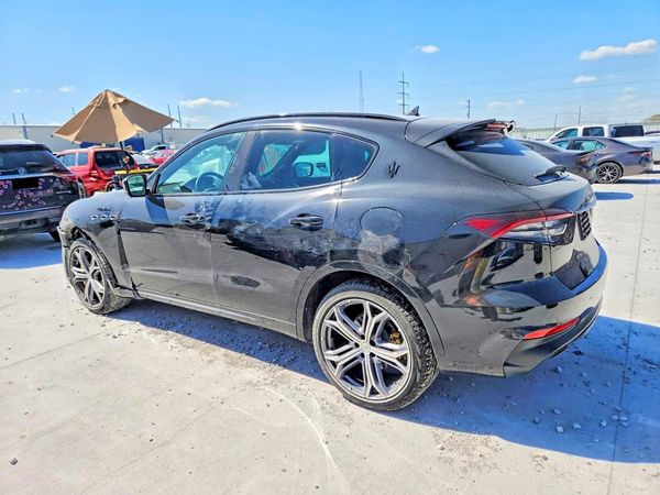 2022 MASERATI LEVANTE MODENA