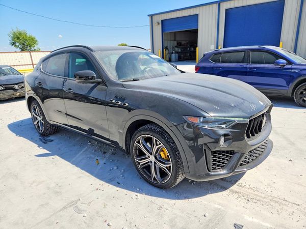 2022 MASERATI LEVANTE MODENA