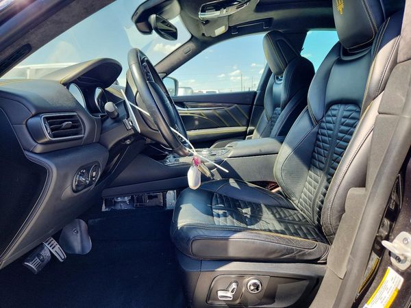 2022 MASERATI LEVANTE MODENA