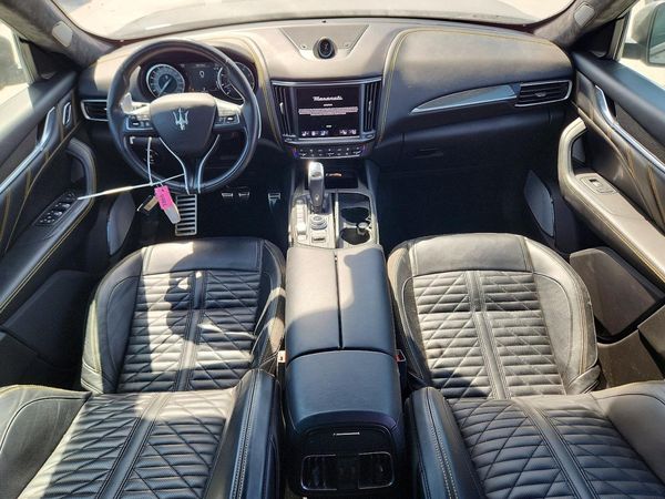 2022 MASERATI LEVANTE MODENA
