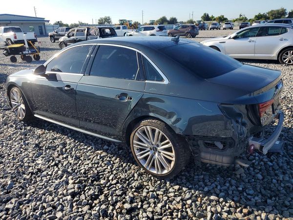 2019 AUDI A4 quattro Premium Plus