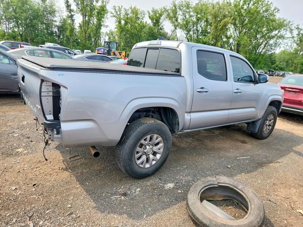 2020 TOYOTA TACOMA SR5