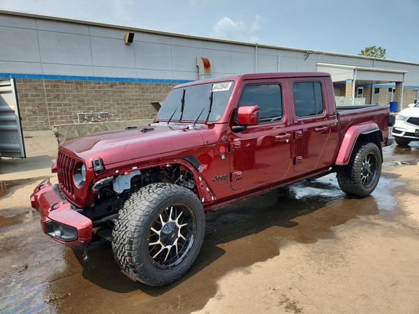 2021 JEEP GLADIATOR Overland — Front 3/4