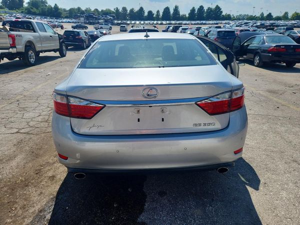 2014 LEXUS ES