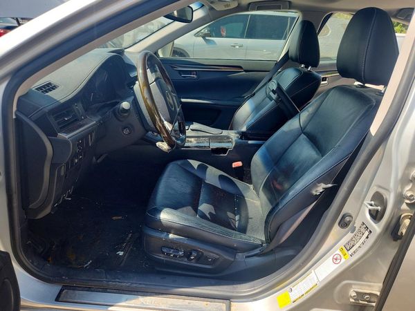 2014 LEXUS ES