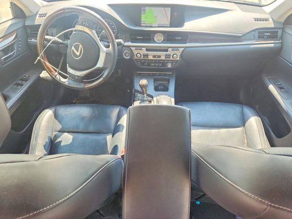 2014 LEXUS ES