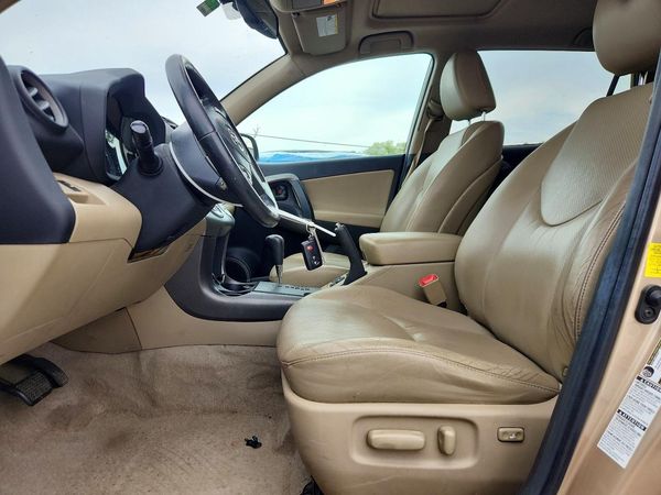 2012 TOYOTA RAV4 High