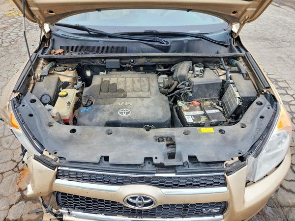 2012 TOYOTA RAV4 High