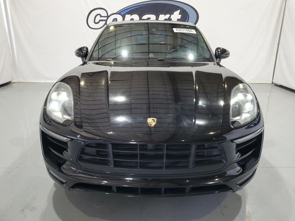 2017 PORSCHE MACAN