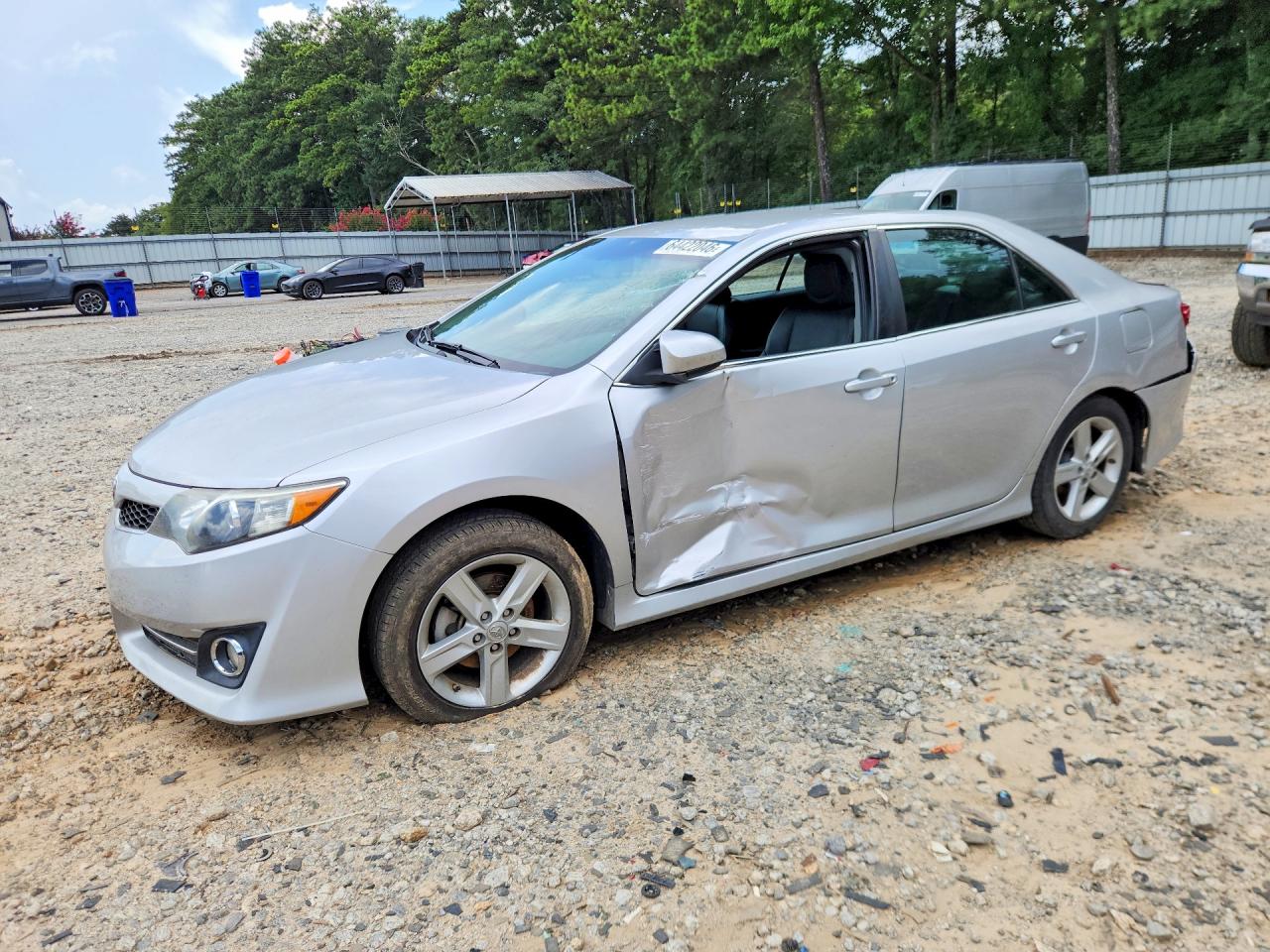 2013 TOYOTA CAMRY