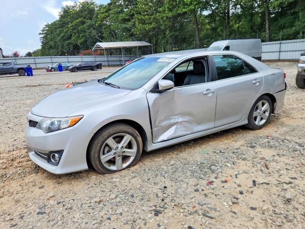 2013 TOYOTA CAMRY