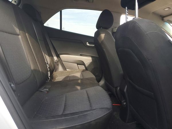 2020 KIA RIO 5-DOOR LX, S