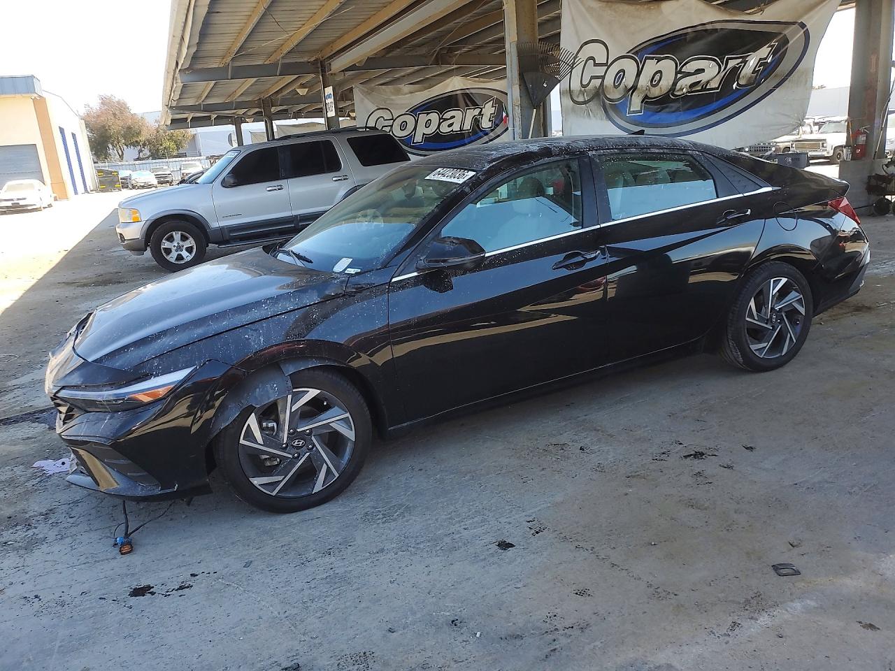 2024 HYUNDAI ELANTRA Limited