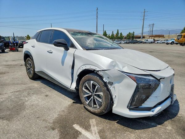 2024 LEXUS RZ 300e