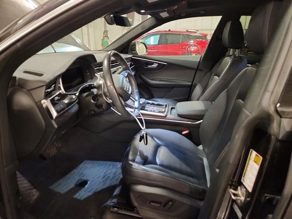 2019 AUDI Q8 quattro Premium Plus
