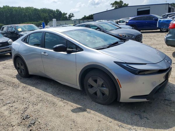 2024 TOYOTA PRIUS