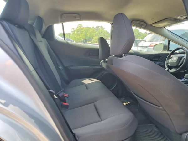 2024 TOYOTA PRIUS
