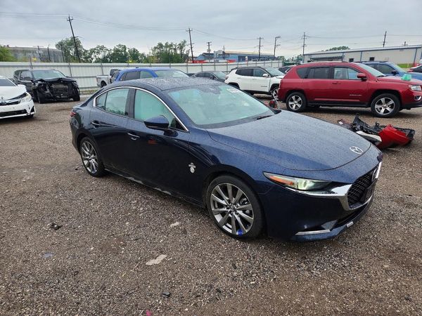 2021 MAZDA 3