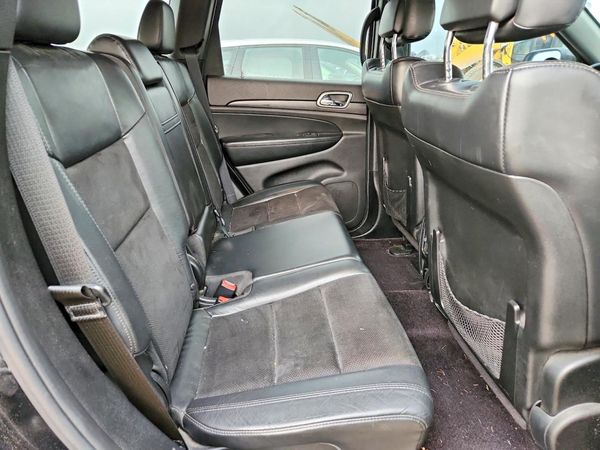 2018 JEEP GRAND CHEROKEE Laredo