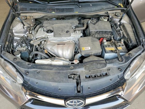 2017 TOYOTA CAMRY LE/SE/XLE/XSE — Engine bay