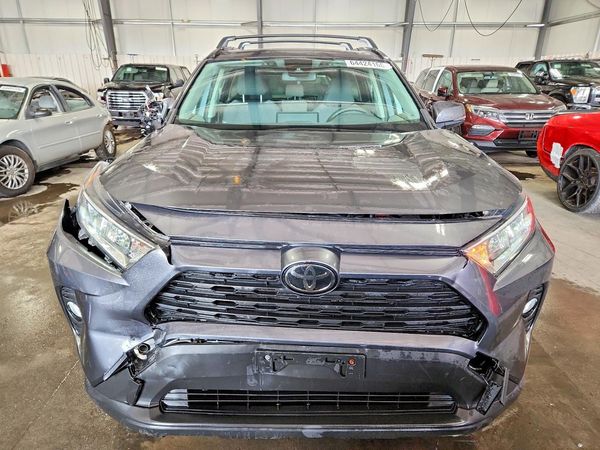 2019 TOYOTA RAV4 XLE / XLE Premium 4WD
