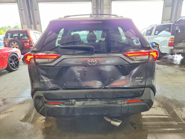 2019 TOYOTA RAV4 XLE / XLE Premium 4WD