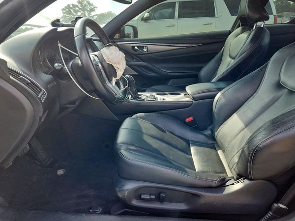 2017 INFINITI Q60