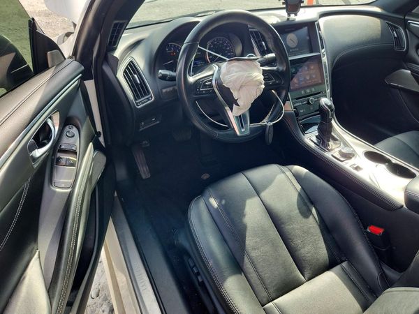 2017 INFINITI Q60