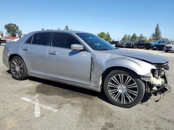 2014 CHRYSLER 300
