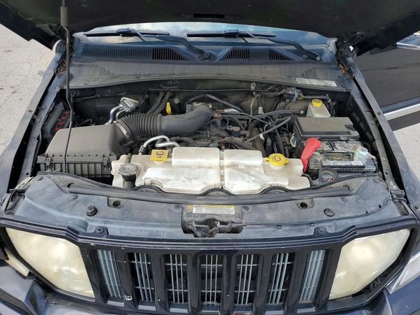 2012 JEEP LIBERTY Sport